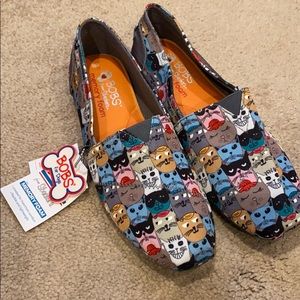 Cat slip-on shoes- brand new!
